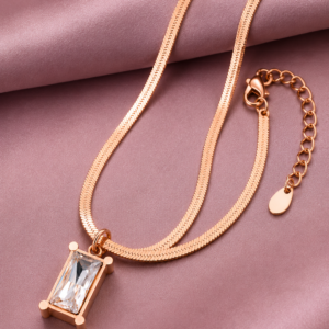 Elegant Gold Crystal Pendant Necklace